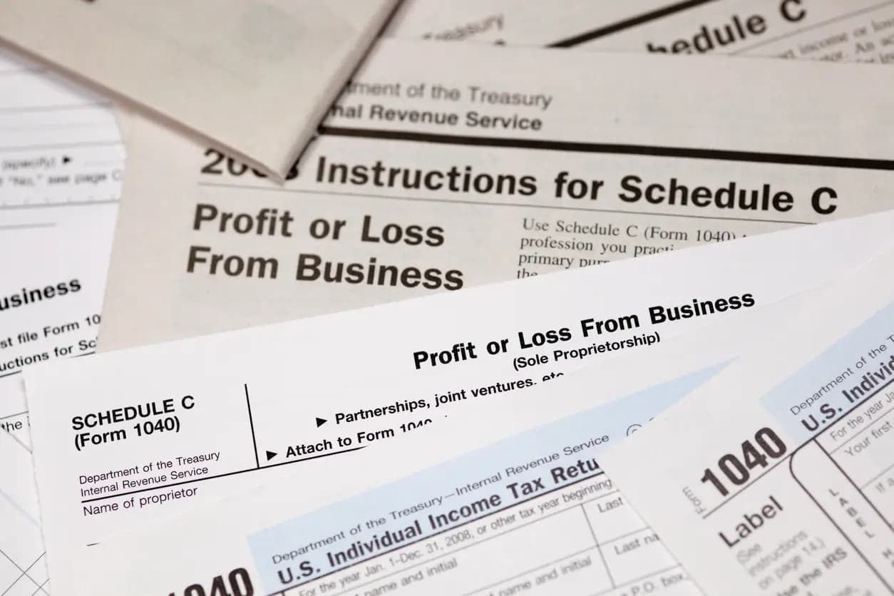 How to Start a Corporation, From Choosing a Structure to Staying Compliant